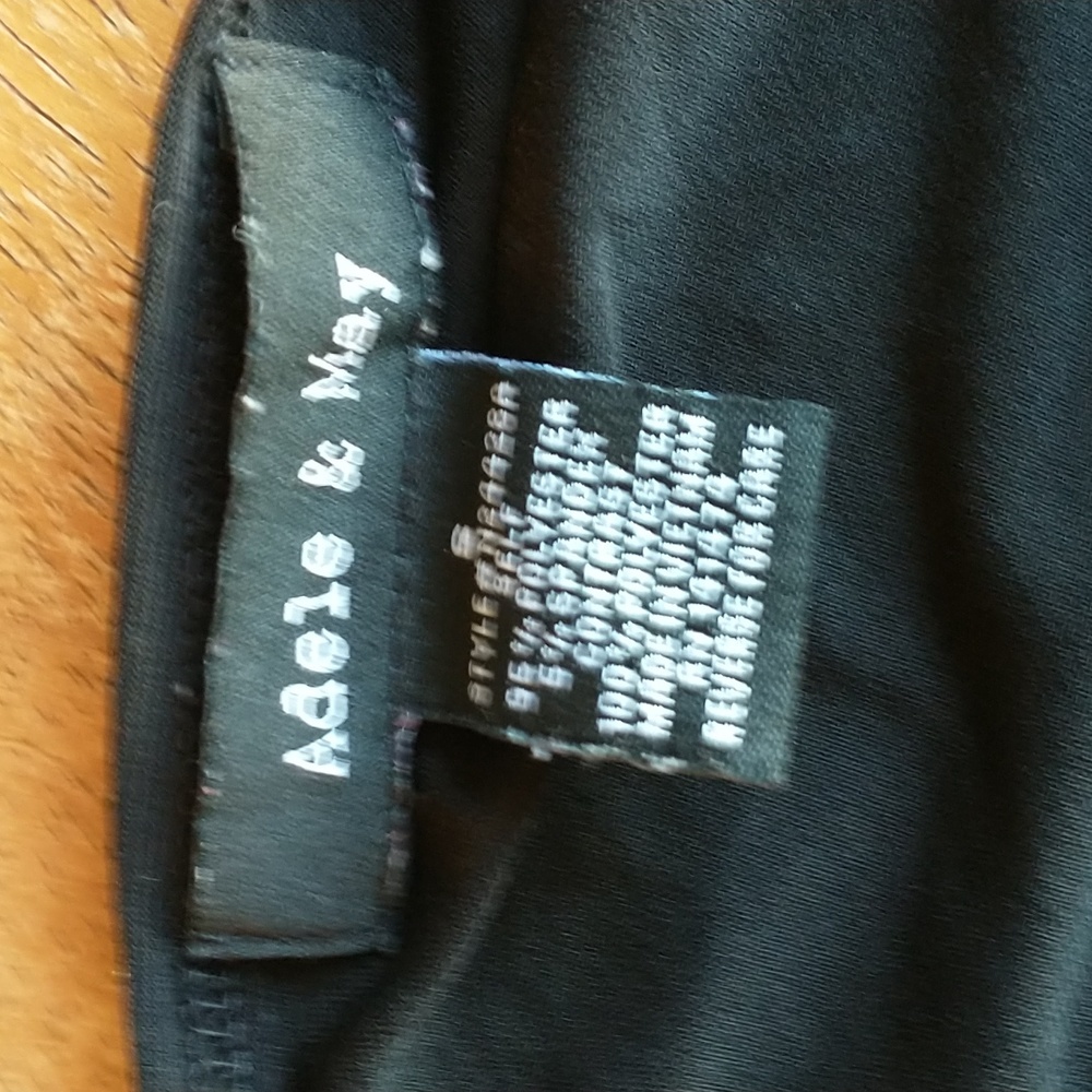 Adele & May Black Top size small - Picture 5 of 6